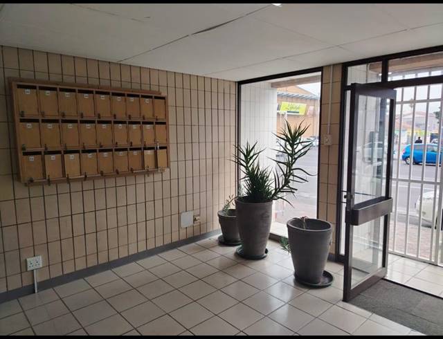 1 BEDROOM APARTMENT FOR SALE IN PAROW CENTRAL